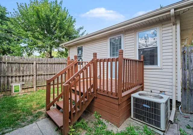 14th image of 3245 Harris St, Ferndale, MI 48220 | MLS# 20261060613