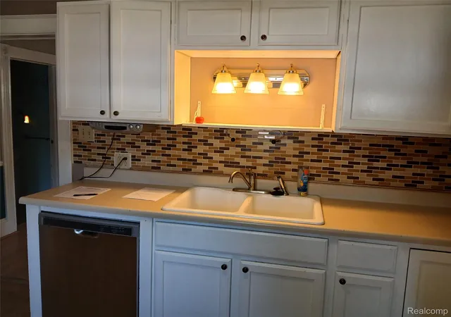 Photo 3 of Single family home for sale at 129 E Congress St, Caro, MI 48723 | MLS# 20261060623 | Listing updated on 2026-09-09