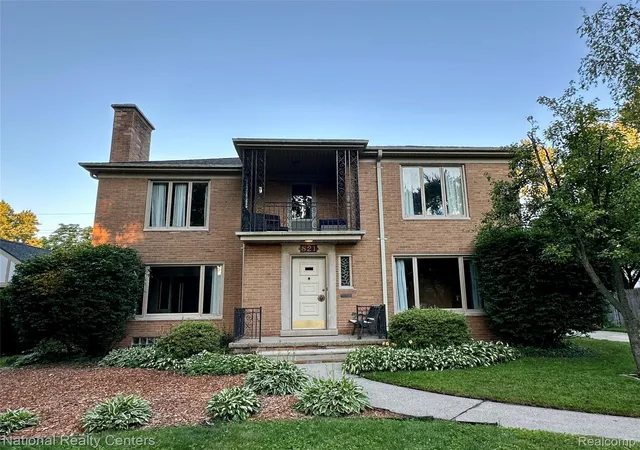 Photo 2 of Single family home for sale at 821 Pemberton Rd, Grosse Pointe Park, MI 48230 | MLS# 20261060633 | Listing updated on 2026-09-14