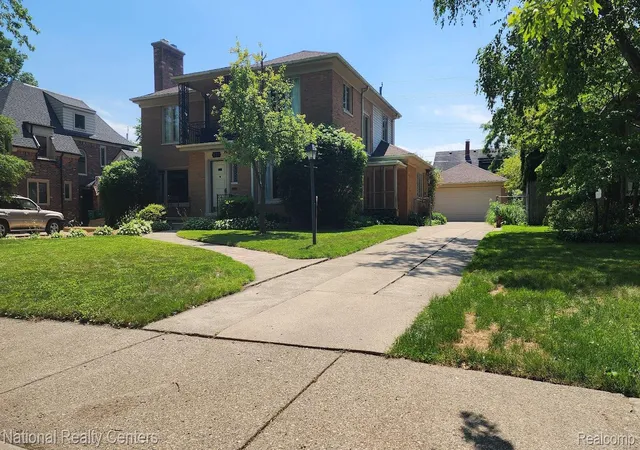 4th image of 821 Pemberton Rd, Grosse Pointe Park, MI 48230 | MLS# 20261060633