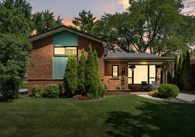 Photo 1 of Sale Pending at 4106 Highfield Rd, Royal Oak, MI 48073 | MLS# 81026040194 | Listing updated on 2026-08-16