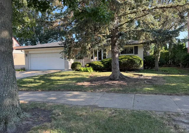 Photo 1 of Single family home for sale at 22475 Cranbrook St, Woodhaven, MI 48183 | MLS# 20261060641 | Listing updated on 2026-08-22