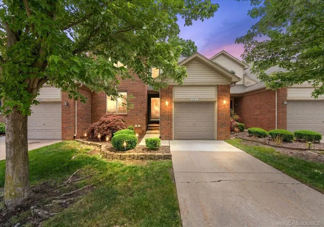 Photo 1 of Sale Pending at 46856 Jewel Dr, Macomb, MI 48044 | MLS# 58050217149 | Listing updated on 2026-09-05