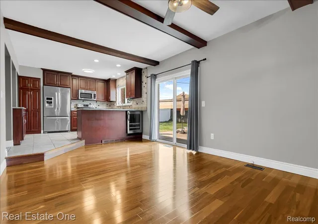 5th image of 5063 Abington Dr, Troy, MI 48085 | MLS# 20261060653