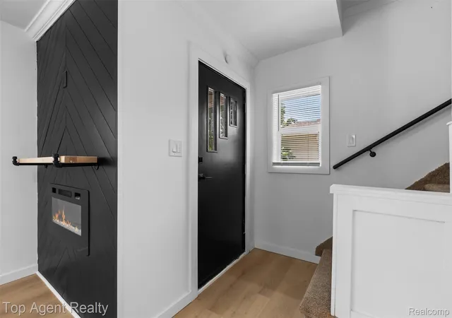 Photo 4 of Single family home for sale at 3323 Kenwood St, Ferndale, MI 48220 | MLS# 20261060656 | Listing updated on 2026-10-09