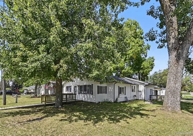 Photo 3 of Single family home for sale at 1107 Corydon Dr, Genesee Charter Township Genesee, MI 48458 | MLS# 20261060658 | Listing updated on 2026-09-04
