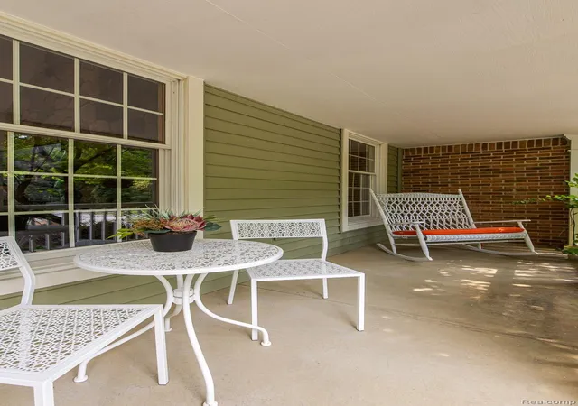 Photo 4 of Single family home for sale at 2411 Farmbrook Trl, Oxford, MI 48370 | MLS# 20261060662 | Listing updated on 2026-10-08