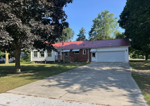 3rd image of 4782 W Lincoln Rd, Alma, MI 48801 | MLS# 79080071855
