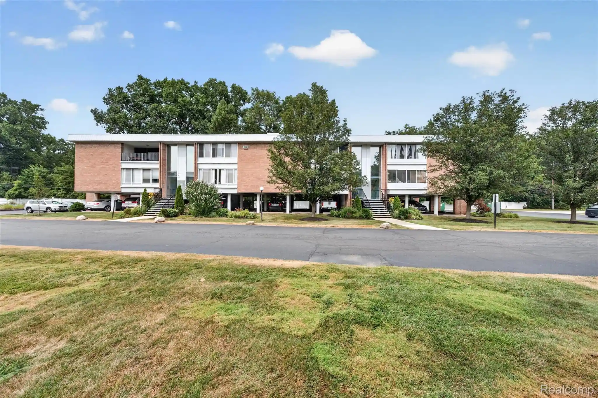 Listing Photo 1 - Condo for sale in 32050 Grand River Ave located at 32050 Grand River Ave, Farmington, MI 48336 - Unit #56