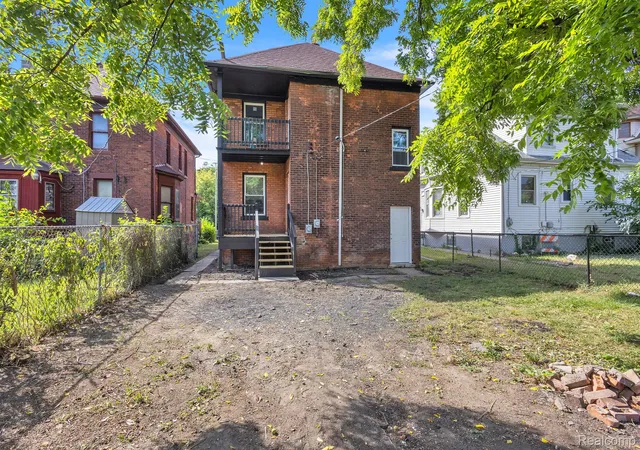 43rd image of 632 Clairmount St, Detroit, MI 48202 | MLS# 20261060674