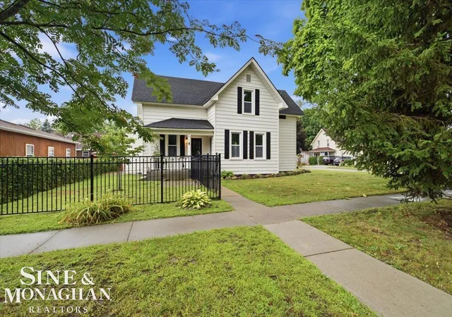 Photo 1 of Sale Pending at 1015 Cass Rd, Saint Clair, MI 48079 | MLS# 58050217157 | Listing updated on 2026-09-10