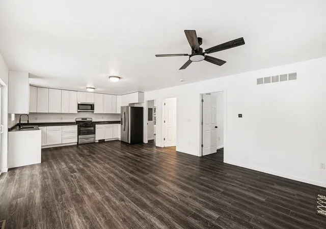 4th image of 8478 Vista Dr, Newaygo, MI 49337 | MLS# 65026040220