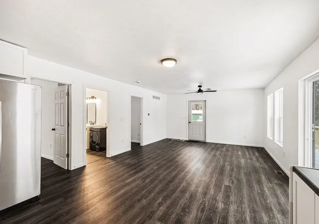 5th image of 8478 Vista Dr, Newaygo, MI 49337 | MLS# 65026040220