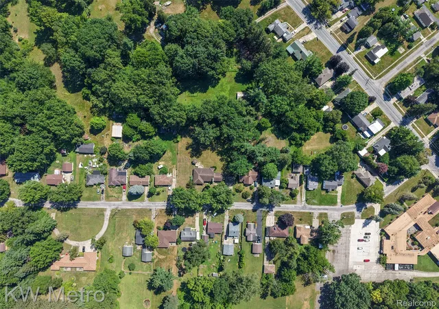 35th image of 4225 Shreve Dr, Bridgeport, MI 48722 | MLS# 20261060685