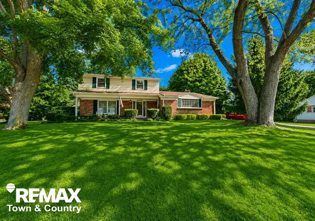 Photo 1 of Single family home for sale at 2516 Redwood Dr, Flushing, MI 48433 | MLS# 5050217162 | Listing updated on 2026-09-16