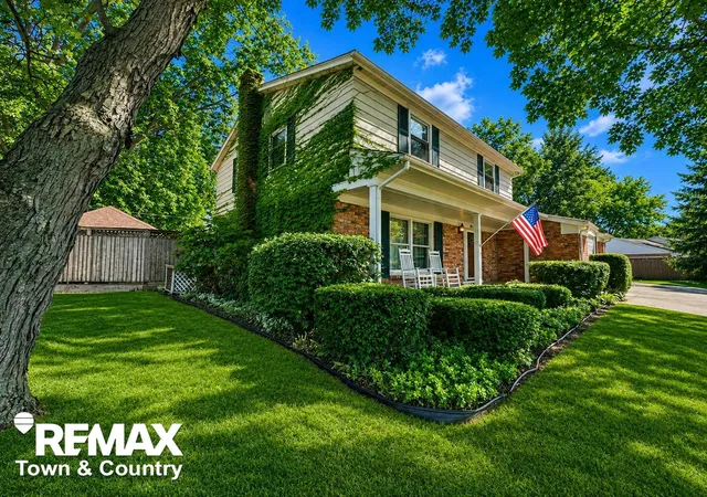Photo 2 of Single family home for sale at 2516 Redwood Dr, Flushing, MI 48433 | MLS# 5050217162 | Listing updated on 2026-09-16