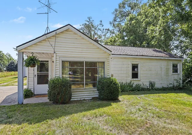 Photo 1 of Sale Pending at 15 4th Street, Plainwell, MI 49080 | MLS# 66026040232 | Listing updated on 2026-09-15