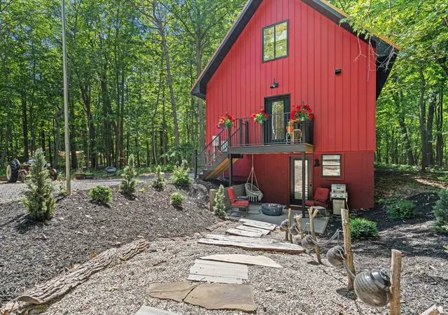 2nd image of 6907 126Th Ave, Fennville, MI 49408 | MLS# 71026040236