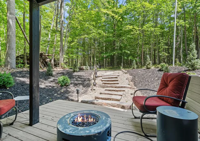 3rd image of 6907 126Th Ave, Fennville, MI 49408 | MLS# 71026040236