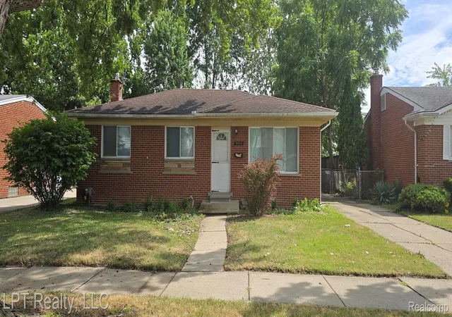 Photo 1 of Single family home for sale at 8414 Christine St, Warren, MI 48093 | MLS# 20261060689 | Listing updated on 2026-09-09
