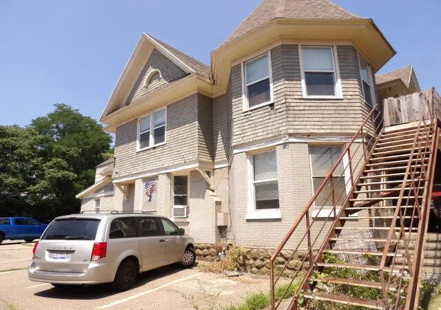 Listing Photo 2 - Condo for sale in building located at 171 N N, Battle Creek, MI 49017