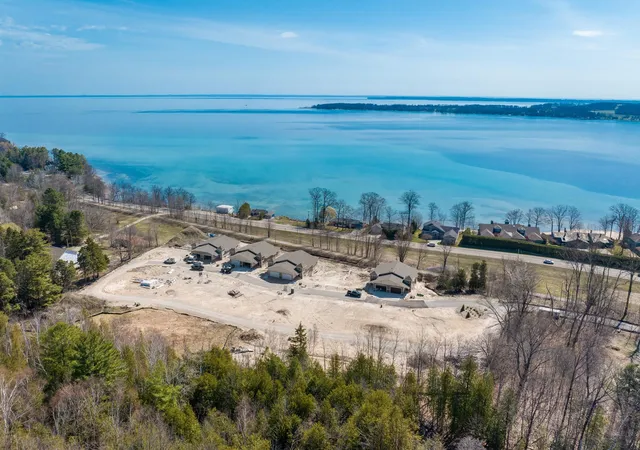 2nd image of 772 N Waypoint Cir, Suttons Bay Township Leelanau, MI 49682 | MLS# 78080071864