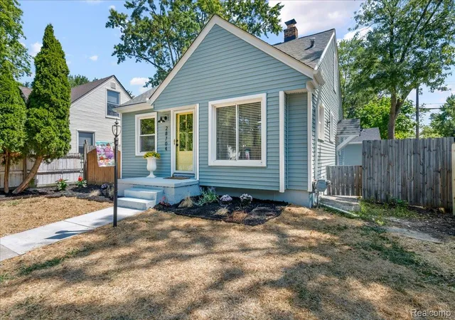 3rd image of 28704 Fairfax St, Southfield, MI 48076 | MLS# 20261060707