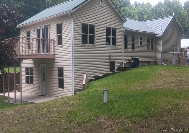 5th image of 58670 River Heights Dr, Three Rivers, MI 49093 | MLS# 20261060716