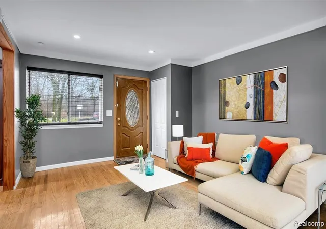 Photo 3 of Single family home for sale at 7518 Hazelton St, Dearborn Heights, MI 48127 | MLS# 20261060728 | Listing updated on 2026-08-04