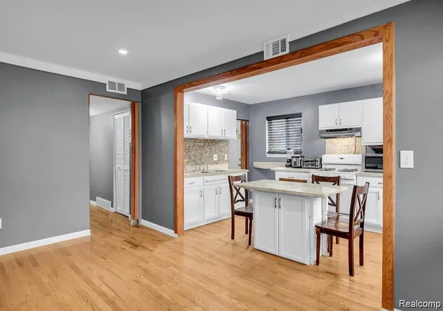 Photo 4 of Single family home for sale at 7518 Hazelton St, Dearborn Heights, MI 48127 | MLS# 20261060728 | Listing updated on 2026-08-04