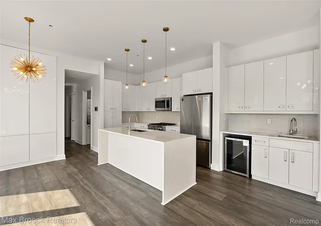 4th image of 438 Selden St #401, Detroit, MI 48201 | MLS# 20261060731