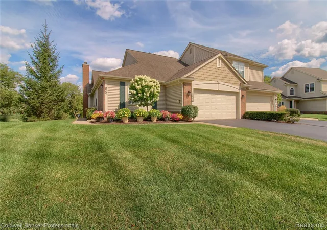 Photo 1 of Sale Pending at 1941 Wentworth Dr, Canton, MI 48188 | MLS# 20261060736 | Listing updated on 2026-08-25