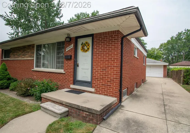 3rd image of 29505 Milton Ave, Madison Heights, MI 48071 | MLS# 20261060734