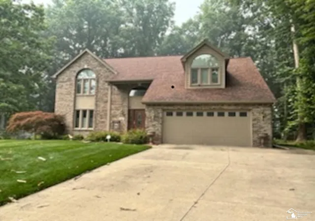 2nd image of 2084 Stoneybrook Ln, Temperance, MI 48182 | MLS# 57050217178