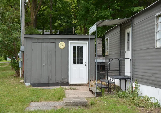 4th image of 4745 N Long Lake Rd, Traverse City, MI 49684 | MLS# 78080071874