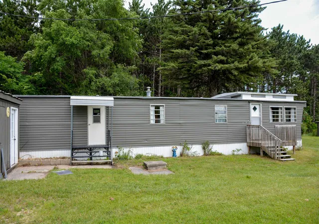 5th image of 4745 N Long Lake Rd, Traverse City, MI 49684 | MLS# 78080071874