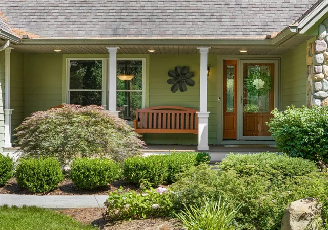 4th image of 9626 Sugar Bush Run, Traverse City, MI 49685 | MLS# 78080071875
