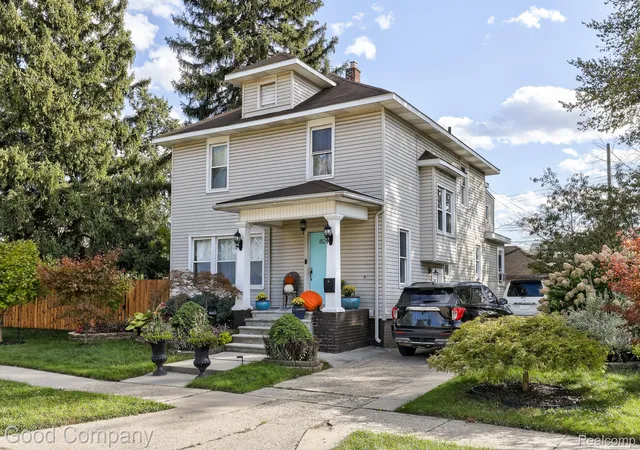 1st image of 812 E George Ave, Hazel Park, MI 48030 | MLS# 20261060746
