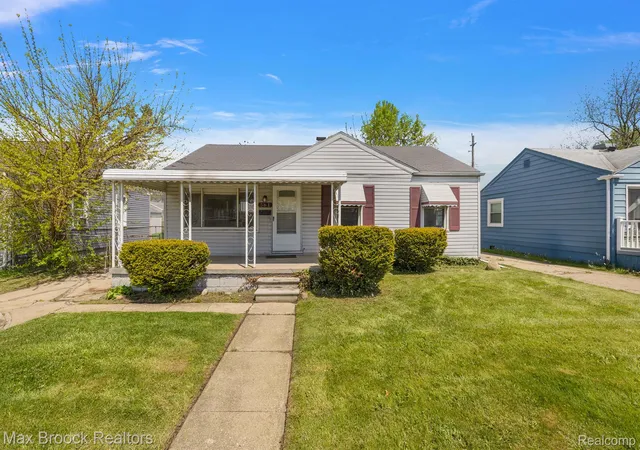1st image of 561 E Bennett Ave, Ferndale, MI 48220 | MLS# 20261060750