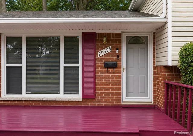 Photo 3 of Single family home for sale at 20395 Briarwood Ct, Southfield, MI 48076 | MLS# 20261060752 | Listing updated on 2026-08-29