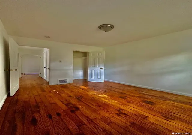 5th image of 19242 Moross Rd, Detroit, MI 48224 | MLS# 20261060760