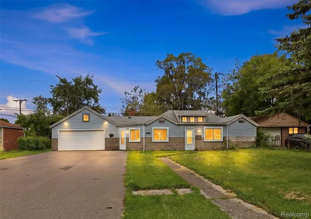 Photo 1 of Single family home for sale at 7268 Chalmers Ave, Warren, MI 48091 | MLS# 20261060765 | Listing updated on 2026-08-28