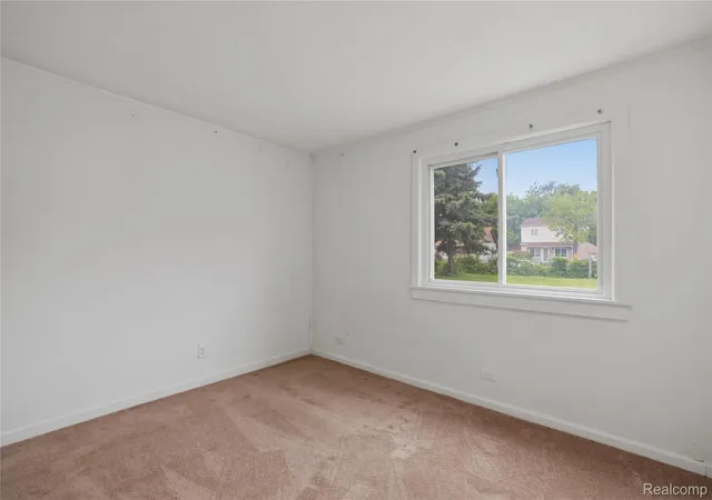Photo 4 of Single family home for sale at 7268 Chalmers Ave, Warren, MI 48091 | MLS# 20261060765 | Listing updated on 2026-08-28