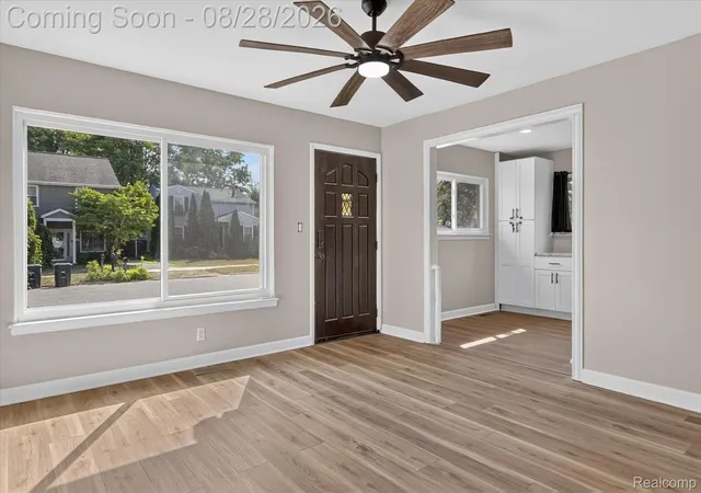 Photo 4 of Single family home for sale at 20349 Floral St, Livonia City Wayne, MI 48152 | MLS# 20261060768 | Listing updated on 2026-09-15