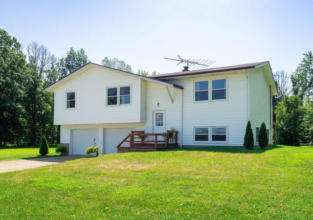 2nd image of 35159 40th Ave, Paw Paw, MI 49079 | MLS# 69026040266