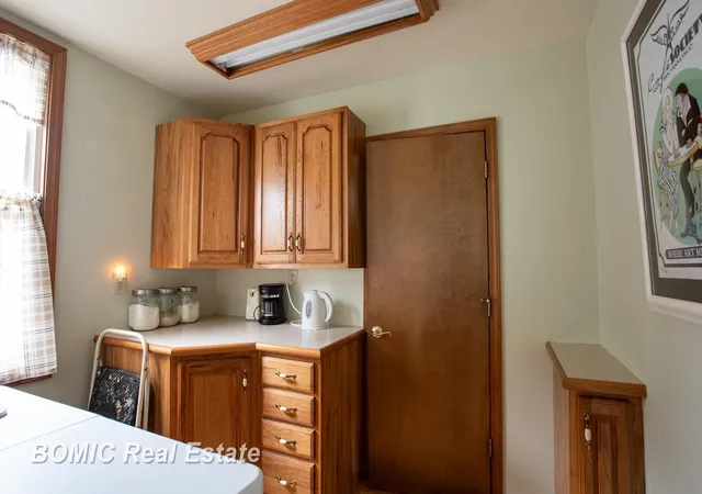 5th image of 1101 S Farragut St, Bay City, MI 48708 | MLS# 61050217196