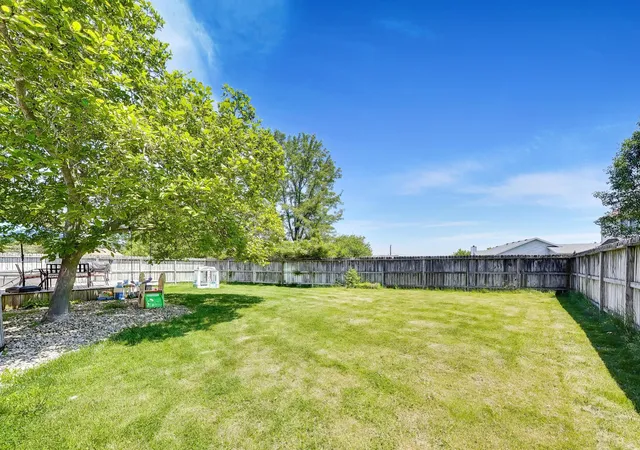 35th image of 4015 Silver Oaks Dr, Saint Joseph, MI 49085 | MLS# 69026040269