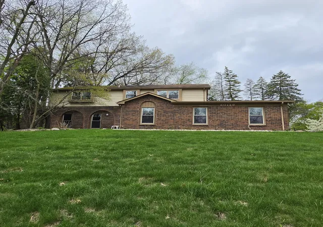 Photo 1 of Single family home for sale at 30129 Deer Run, Farmington, MI 48331 | MLS# 81026040270 | Listing updated on 2026-09-09