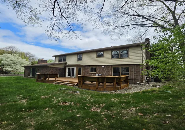 Photo 2 of Single family home for sale at 30129 Deer Run, Farmington, MI 48331 | MLS# 81026040270 | Listing updated on 2026-09-09