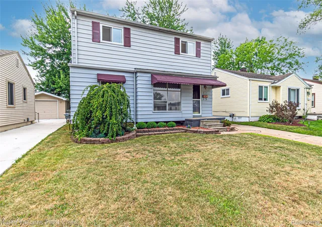4th image of 134 E Barrett Ave, Madison Heights, MI 48071 | MLS# 20261060784